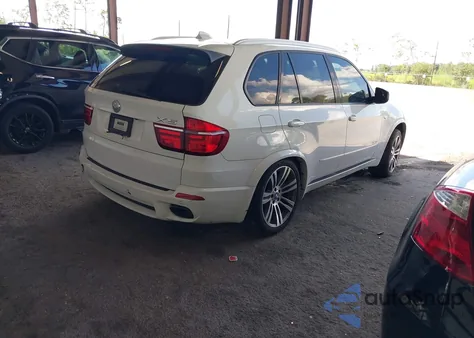 2012 BMW X5 xDrive50I z USA, uszkodzony, nr VIN 5UXZV8C56CL426016